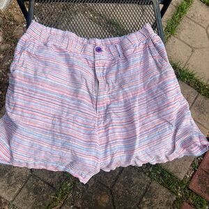 Men’s chubbies size medium